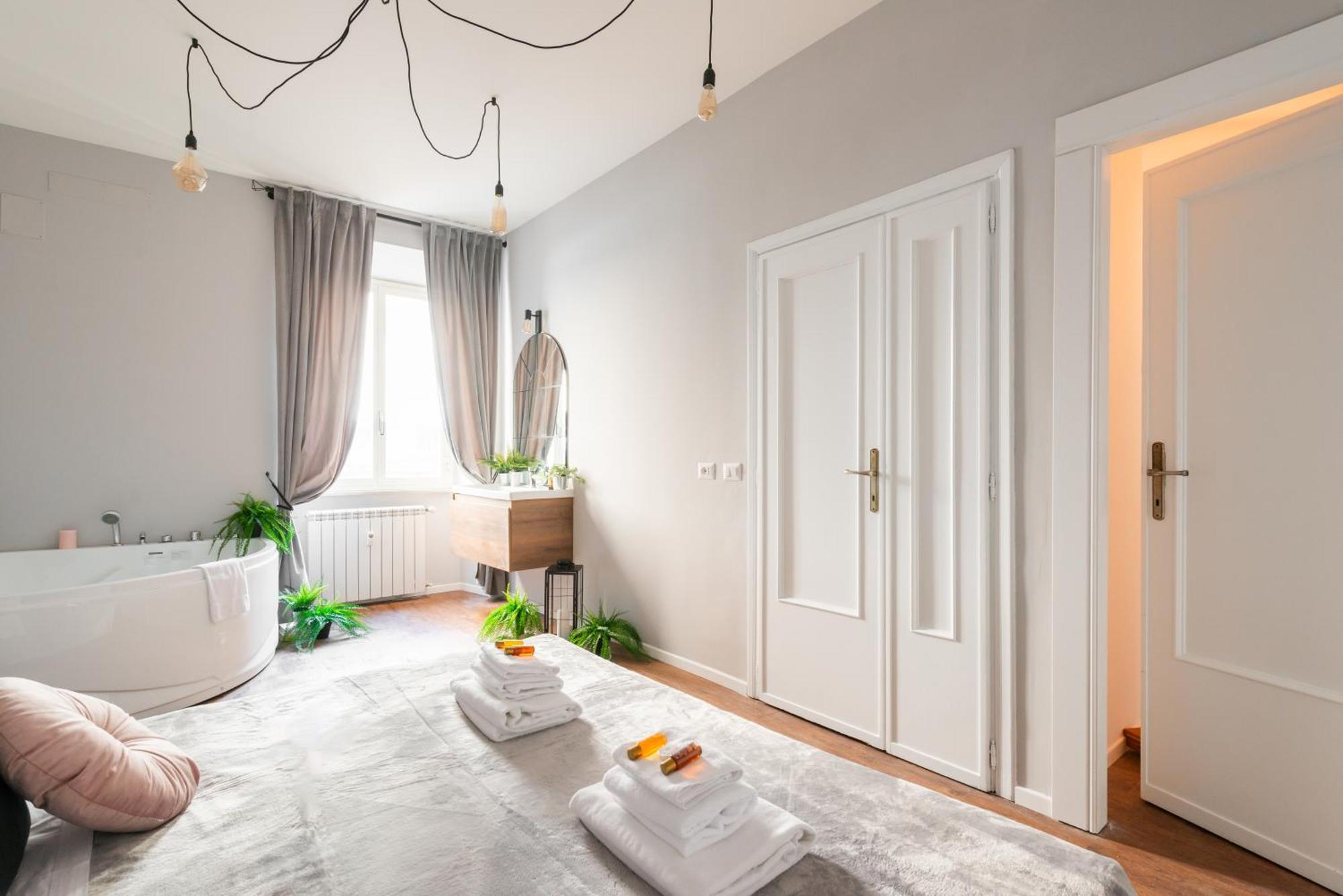 Jacuzzi Termini Apartment Rom